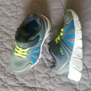 NWOT Fila Gammatize Sneakers